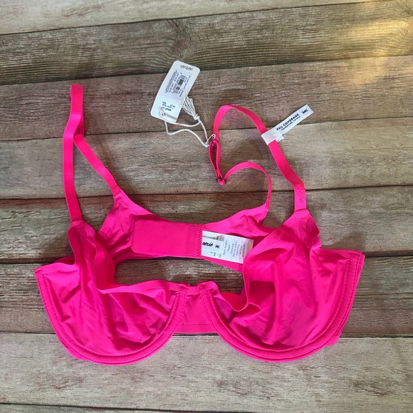aerie Other - aerie Hot Pink Underwire Bra with Adjustable Straps